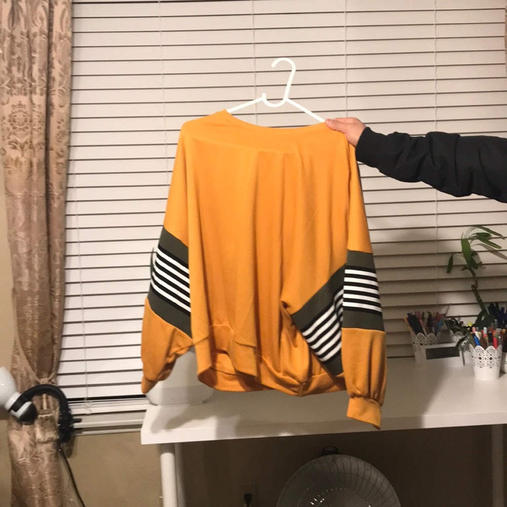 **OVERSIZED** Yellow Sweater